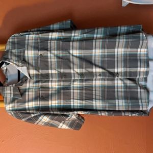 Men's wrangler button up shirt